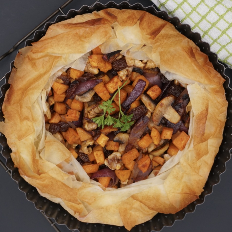 Filo tart with roast vegetables and walnuts 