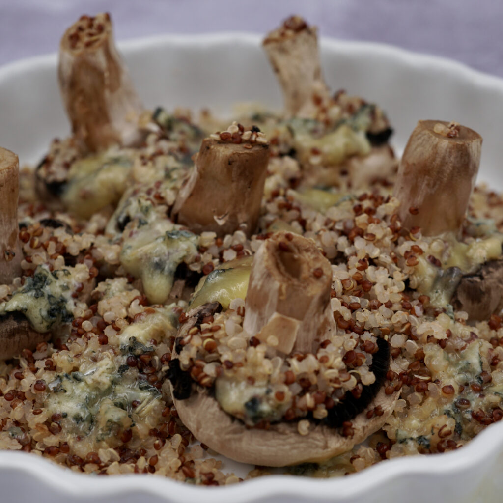 Mushrooms with blue cheese and quinoa