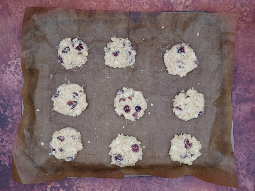 Blueberry and white chocolate cookies