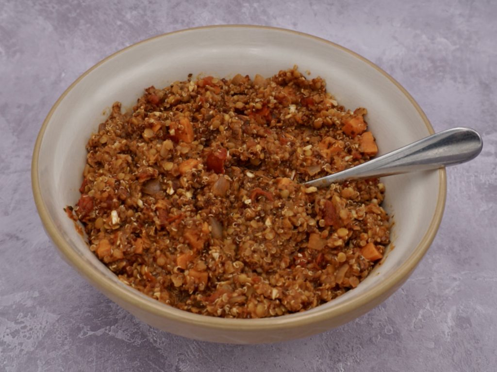 Mixture for lentil nut and quinoa bake