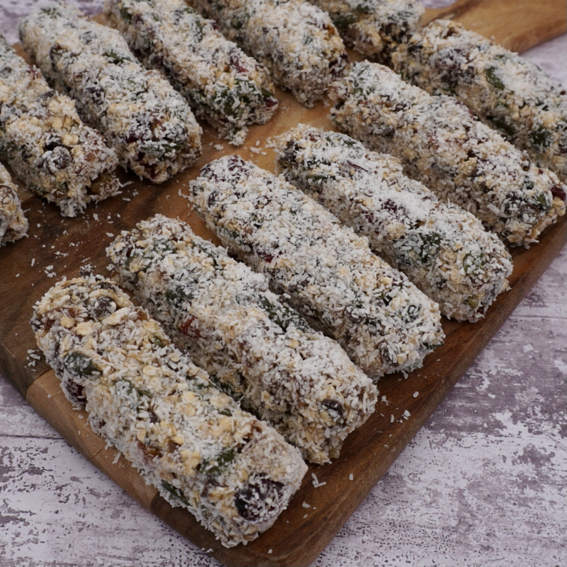 Blueberry and coconut energy bars