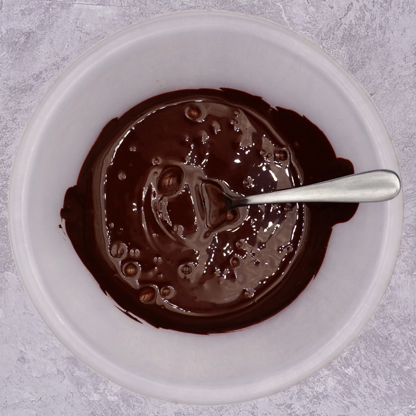Melted chocolate to make chocolate truffles