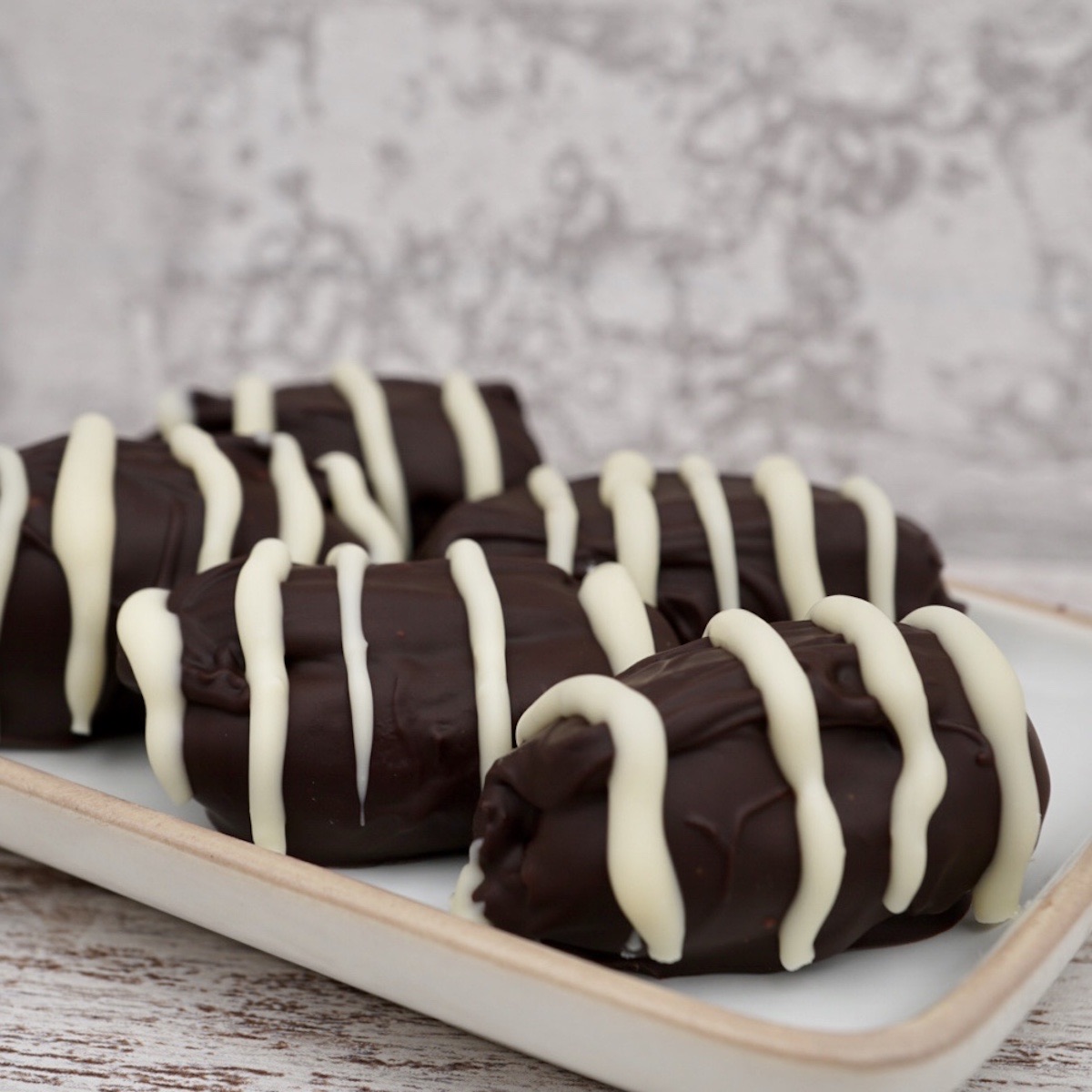 Find A Recipe For Chocolate Dates With Crystallised Ginger easy Edible 