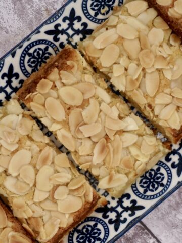 Almond slices (frangipane slices)