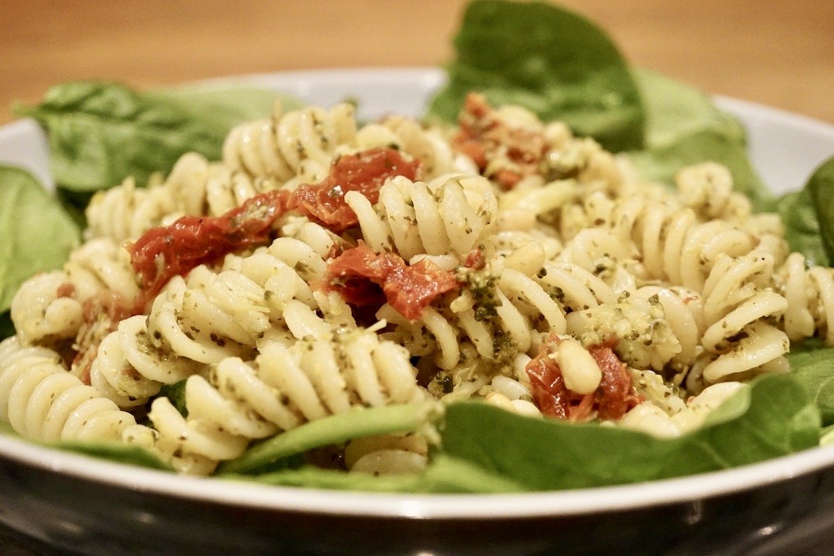 Fusilli with broccoli and pine nuts
