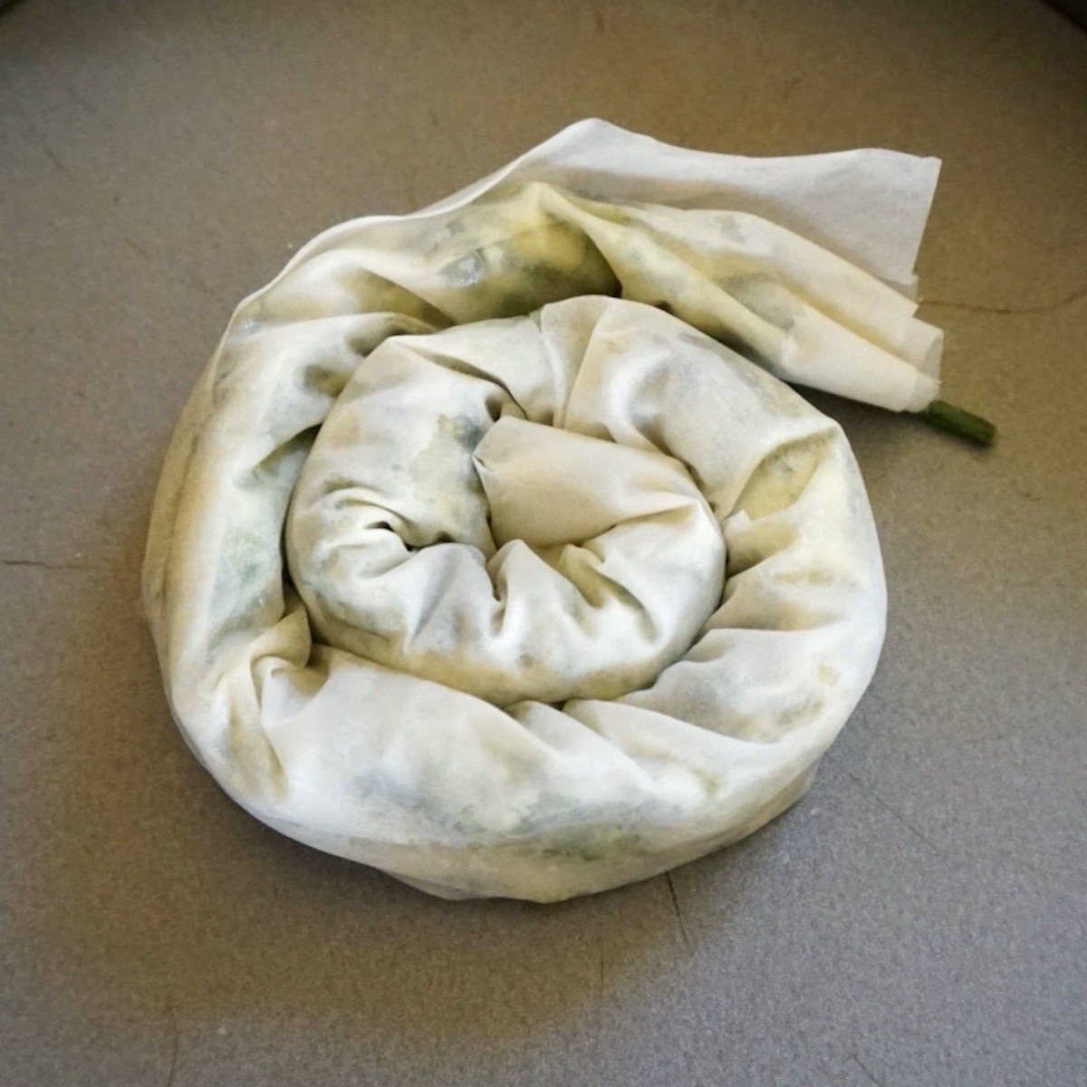 A partly formed filo spiral.