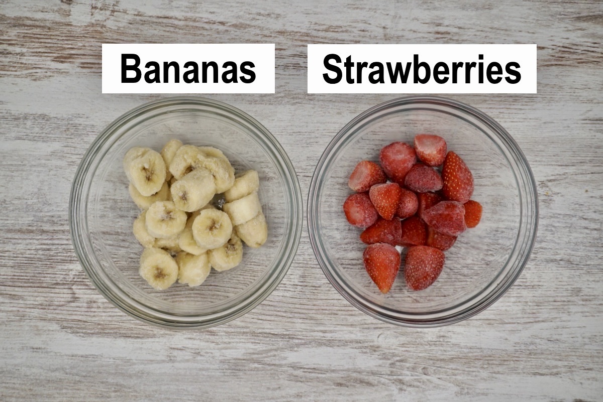 A bowl of chopped banana and a bowl of strawberries with annotation.
